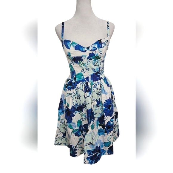 AQUA Fit And Flare Sweetheart Neckline Floral Mini Dress Blue Multi. XS NWT - Picture 1 of 16